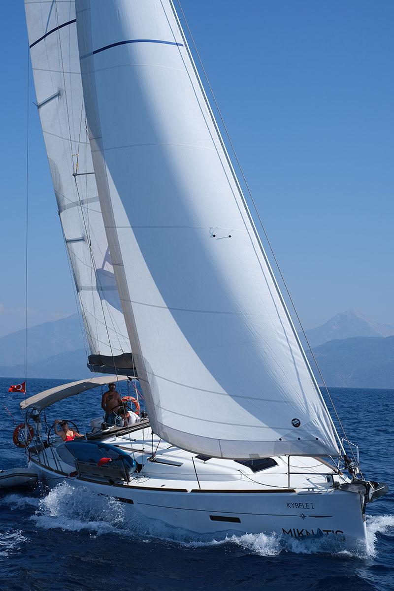 Jeanneau-Yachts-51-v1
